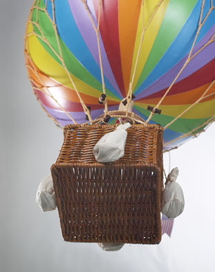 Travels Light Balloon - Rainbow