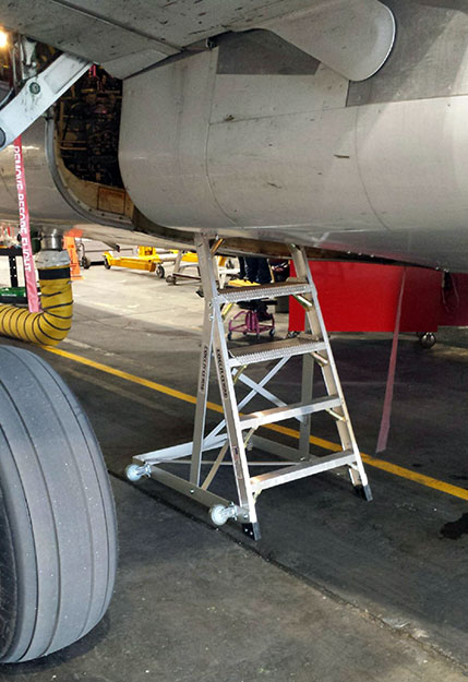 Lock N Climb Aluminum Wheel Well Ladder