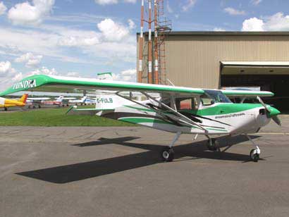 Tundra store model aircraft